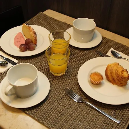 Castilho House Cais B&B